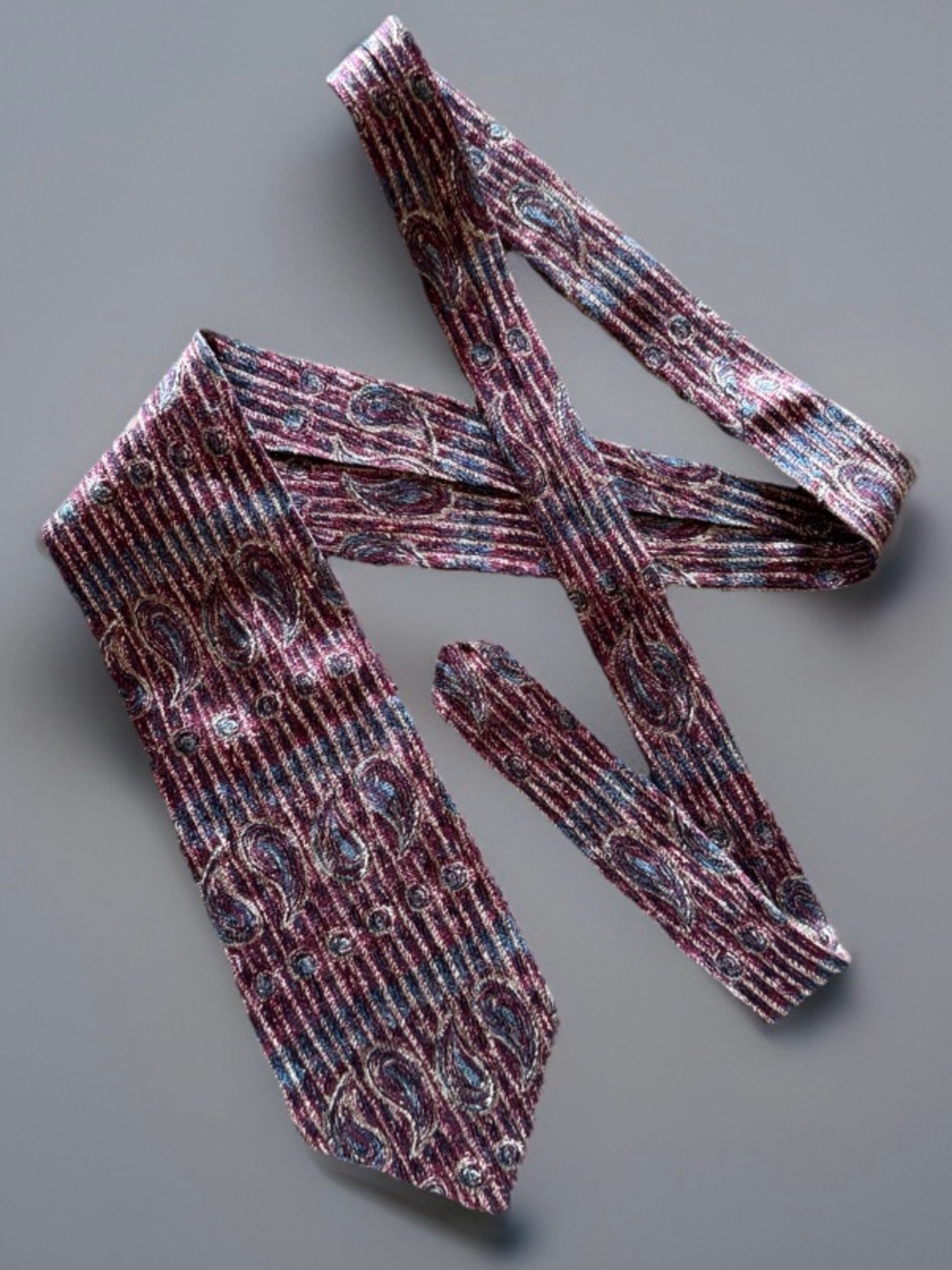 Erreuno Milano Silk Tie Burgundy Paisley USA Classic Wide 57.25 x 3.75